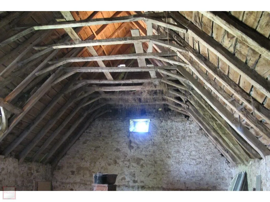 19TH CENTURY PROPERTY WITH LAND 4000 M²