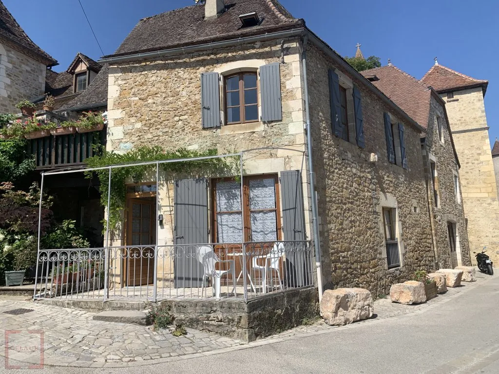 MAISON DE BOURG MEUBLEE