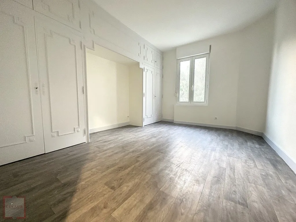 APPARTEMENT T4 AVEC GARAGE