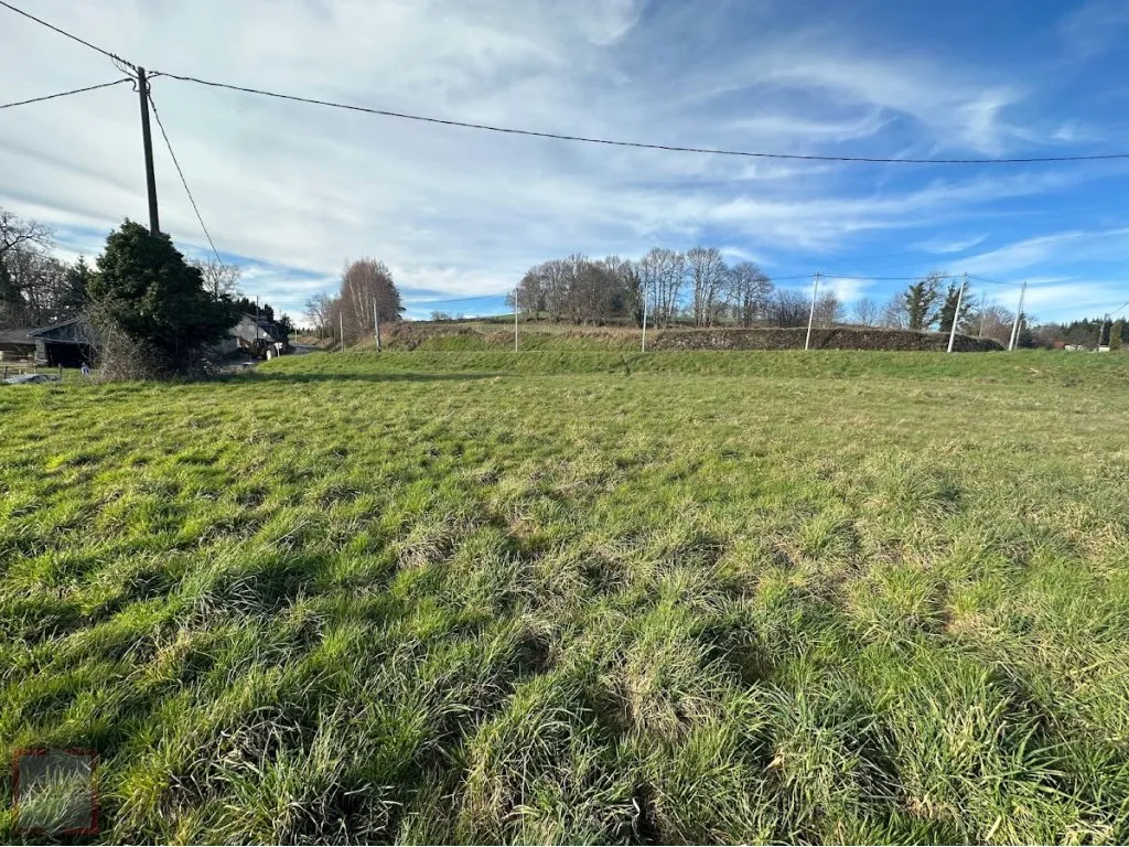 TERRAIN CONSTRUCTIBLE DE 1602M²