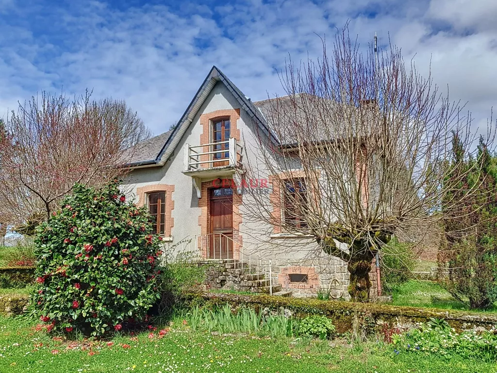 CHARMANTE MAISON A RENOVER - CELAURIMMO