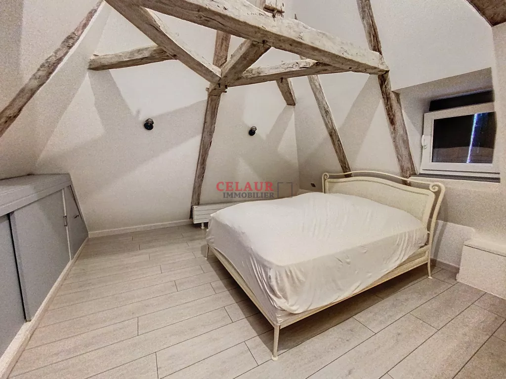 Corps de ferme en pierre