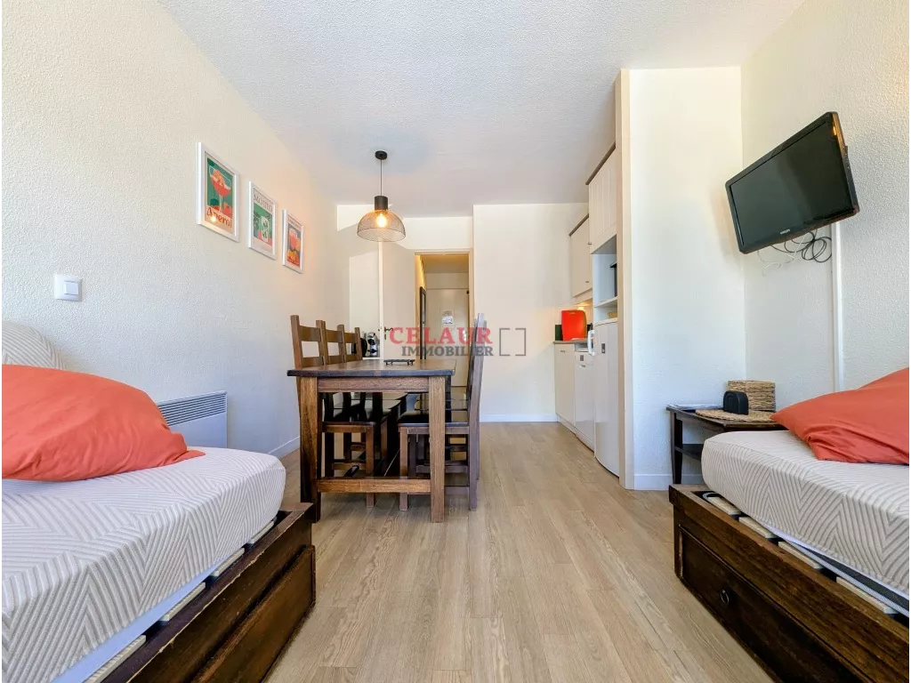 GRAND APPARTEMENT DANS RESIDENCE DE VACANCE