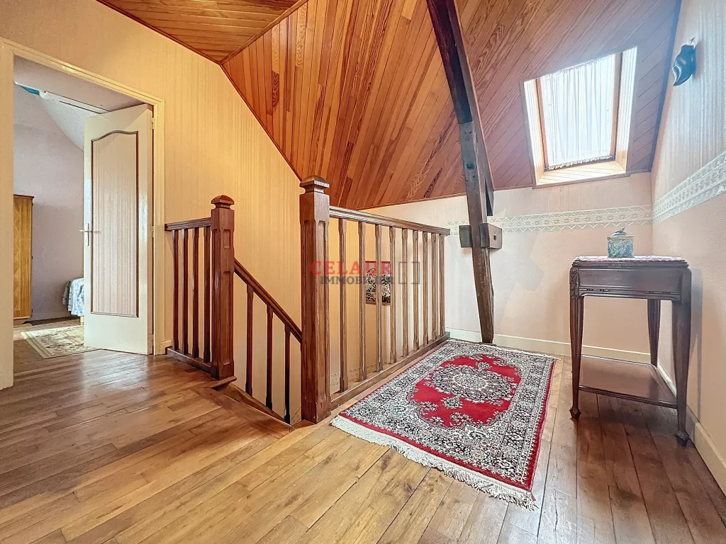 MAISON DE BOURG AVEC DÉPENDANCE