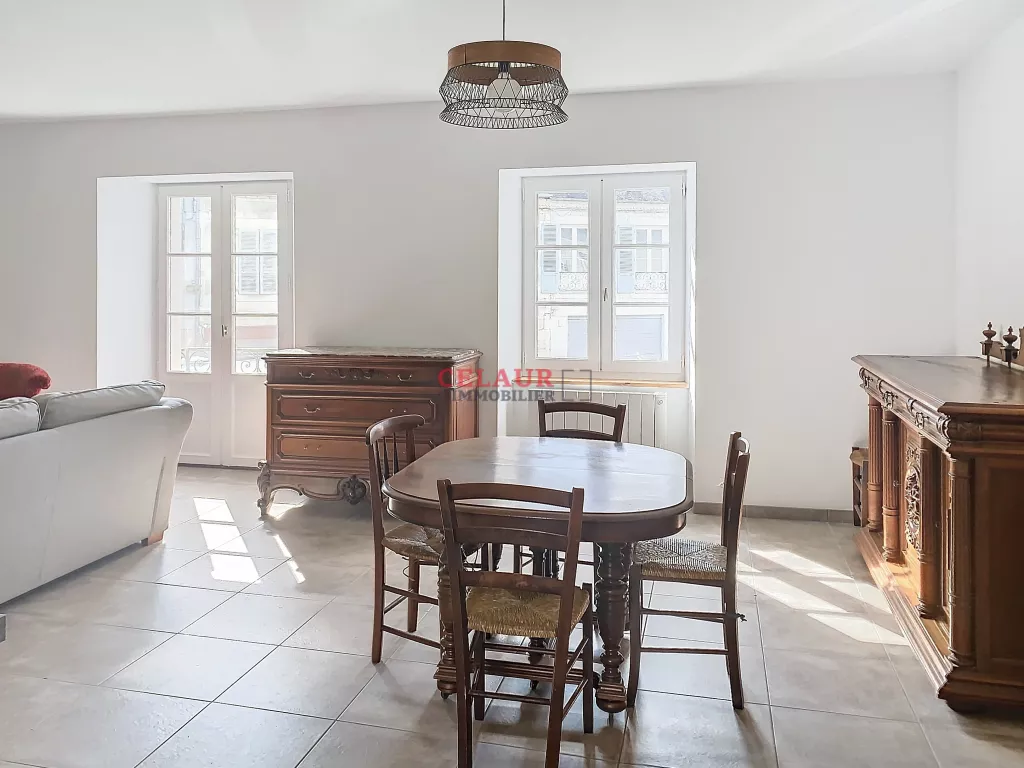 APPARTEMENT DUPLEX MEUBLE