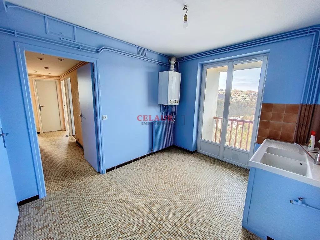 APPARTEMENT RENOVE AVEC VUE ET GARAGE