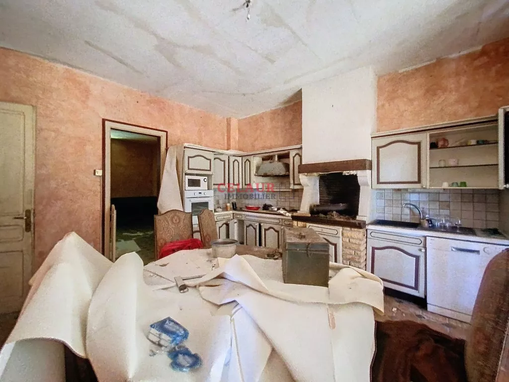 CHARMANTE PROPRIÉTÉ À RÉNOVER