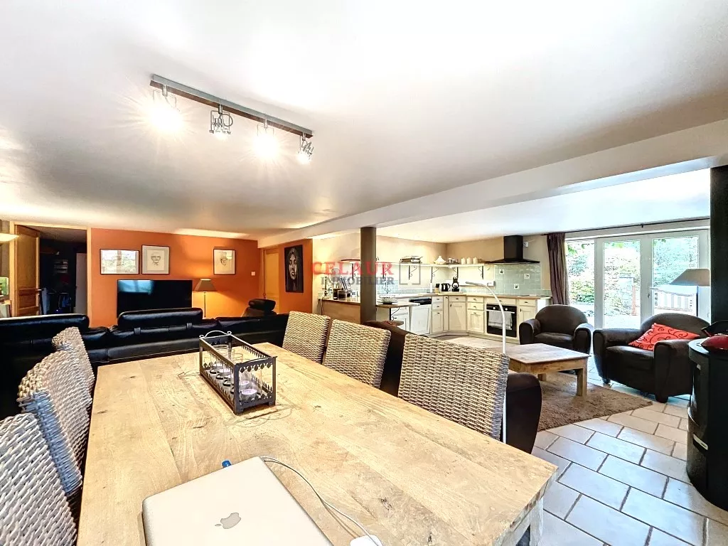 MAISON  5 CHAMBRES AVEC PISCINE PRÈS D'ARGENTAT SUR DORDONNE