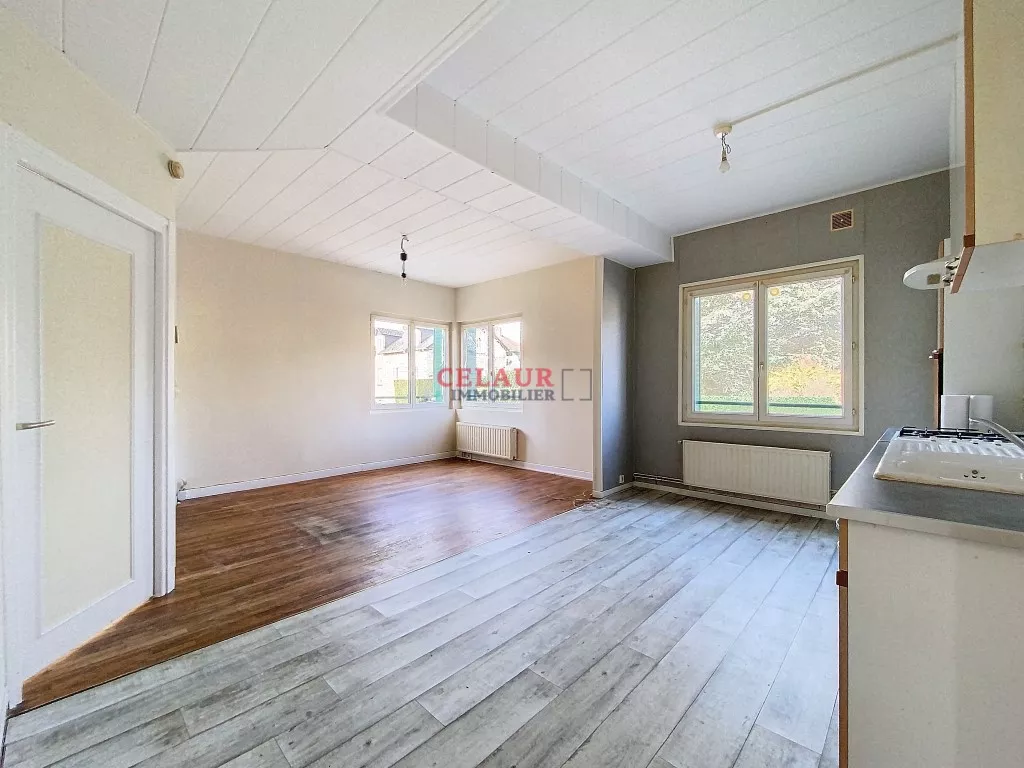 APPARTEMENT T3 PROCHE LAC