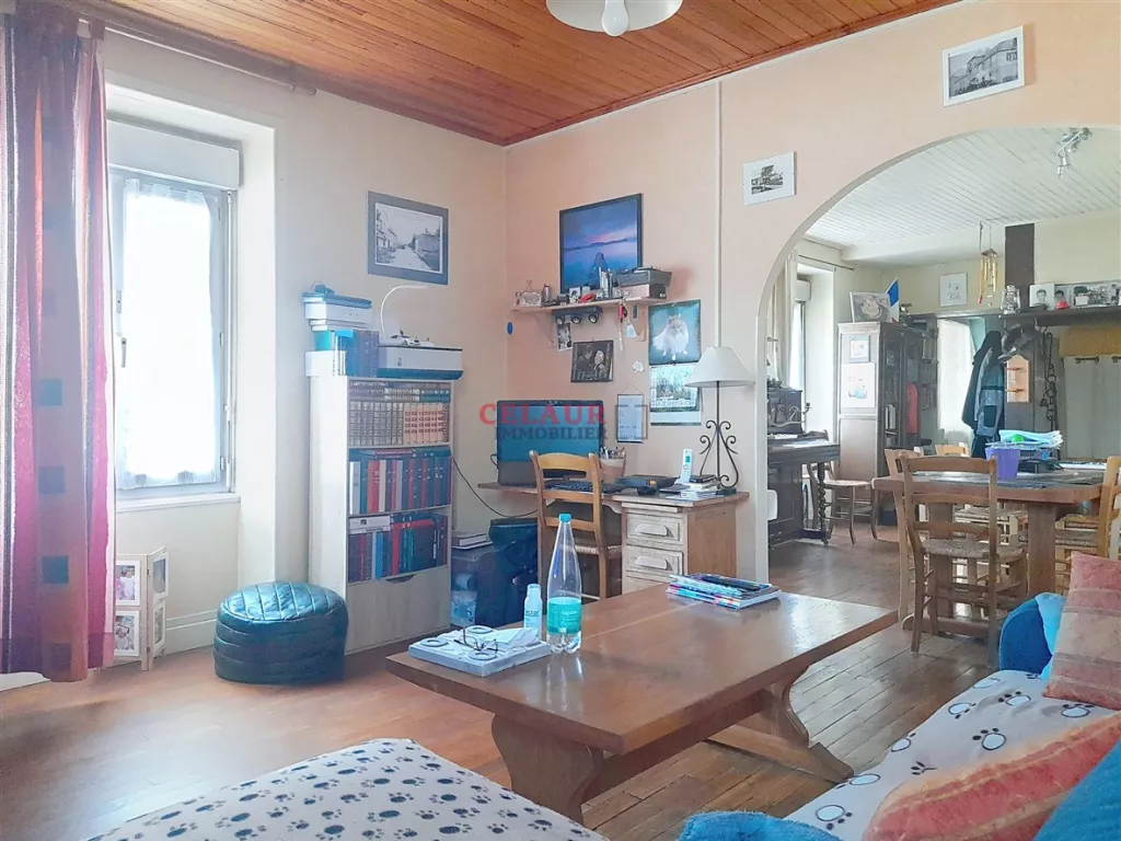 Maison familiale, de caractère, avec jardin