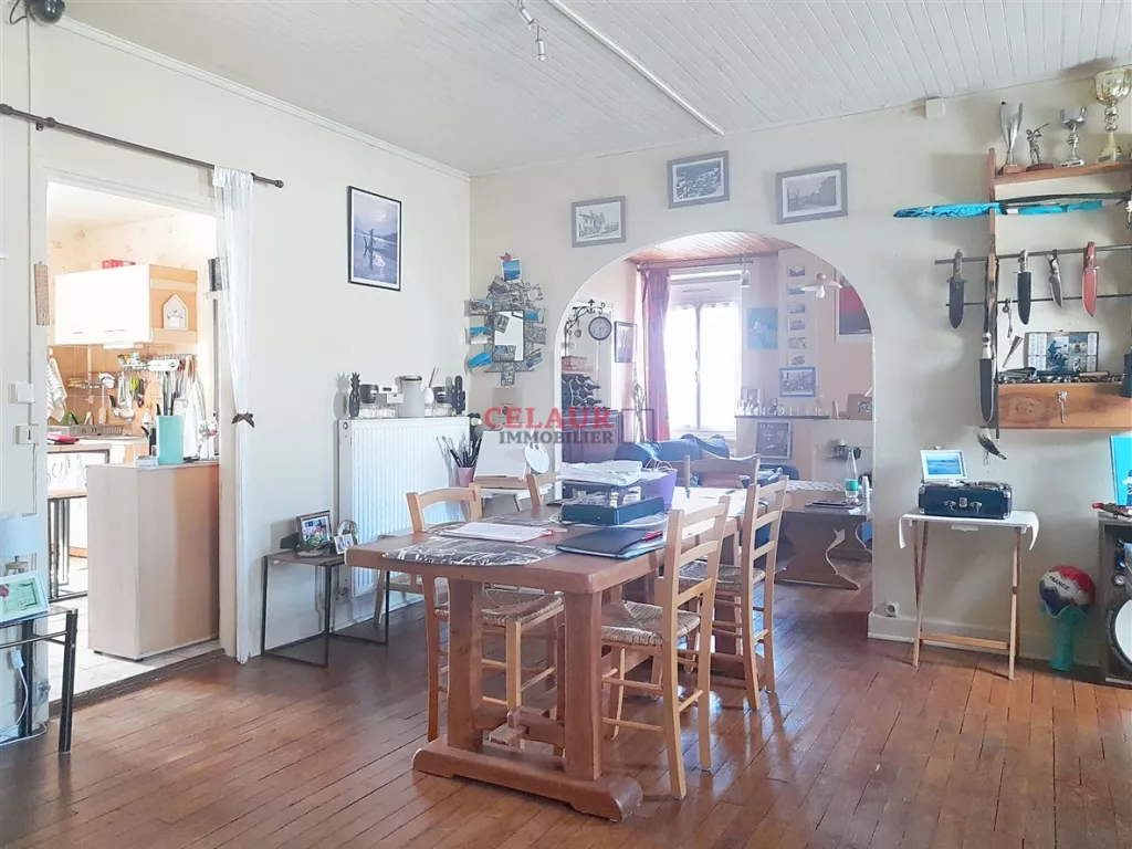 Maison familiale, de caractère, avec jardin