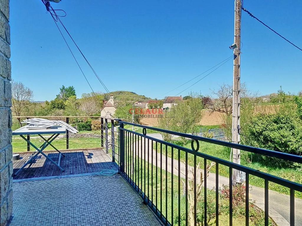 HOUSE WITH TERRACE AND NICE VIEW
