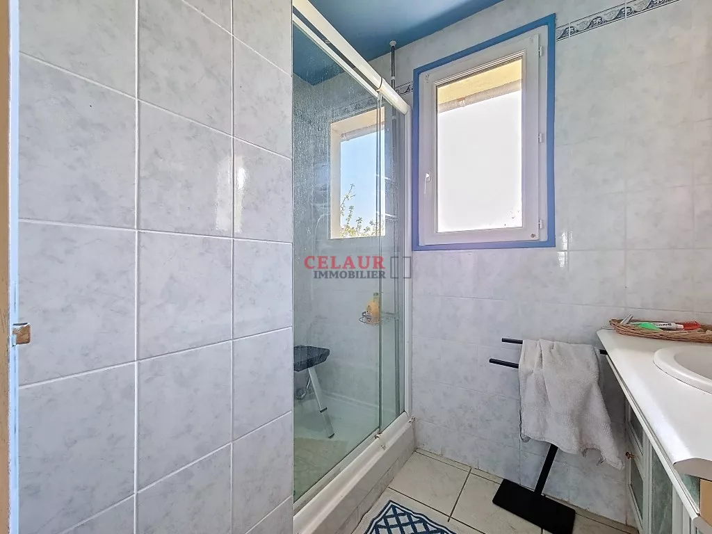 HOUSE WITH TERRACE AND NICE VIEW