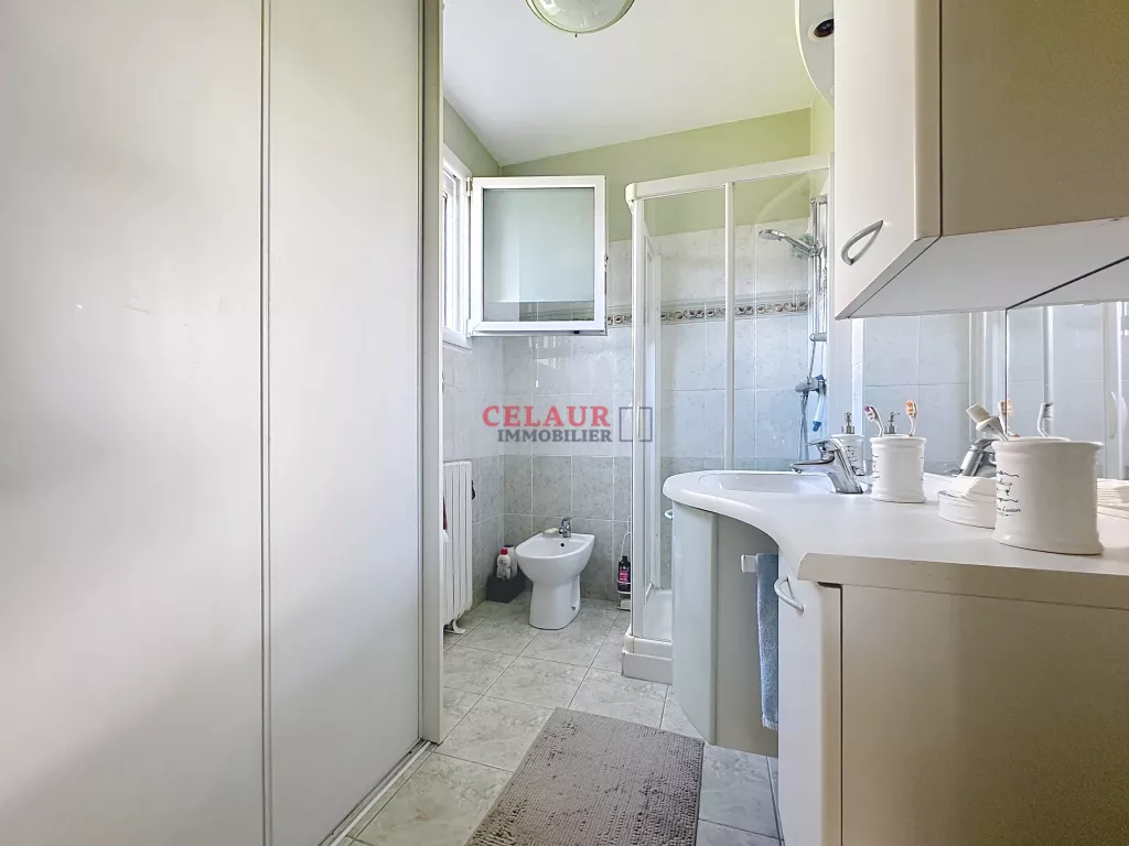 MAISON CLÉ EN MAIN DANS UNE IMPASSE