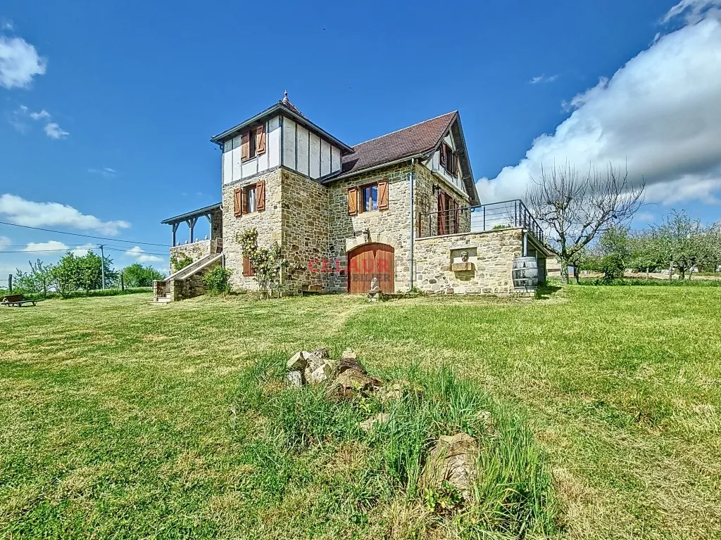character house with breathtaking views of the Dordogne valley
