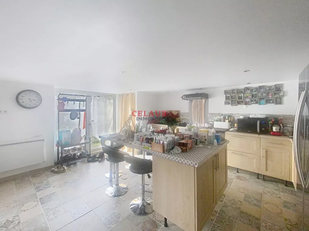 PROPRIÉTÉ SUR PLUS D'UN HECTARE