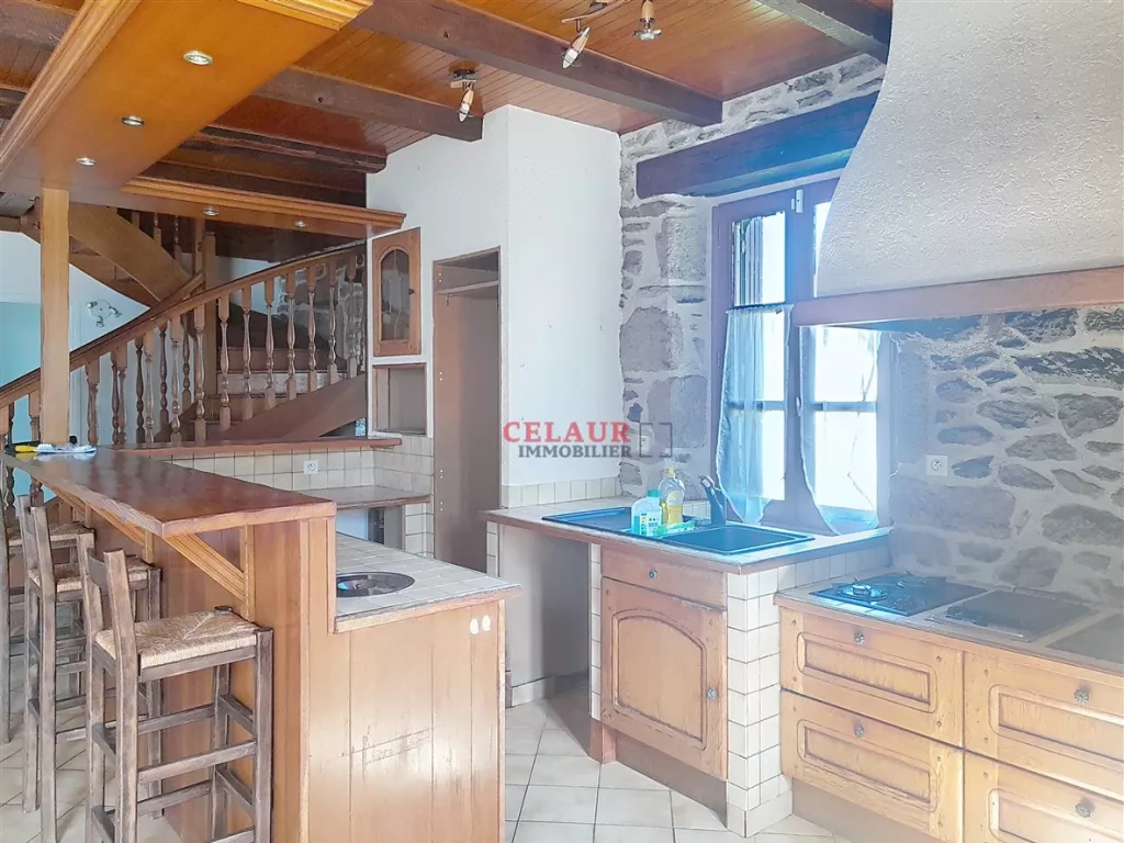 Maison familiale, habitable de suite.