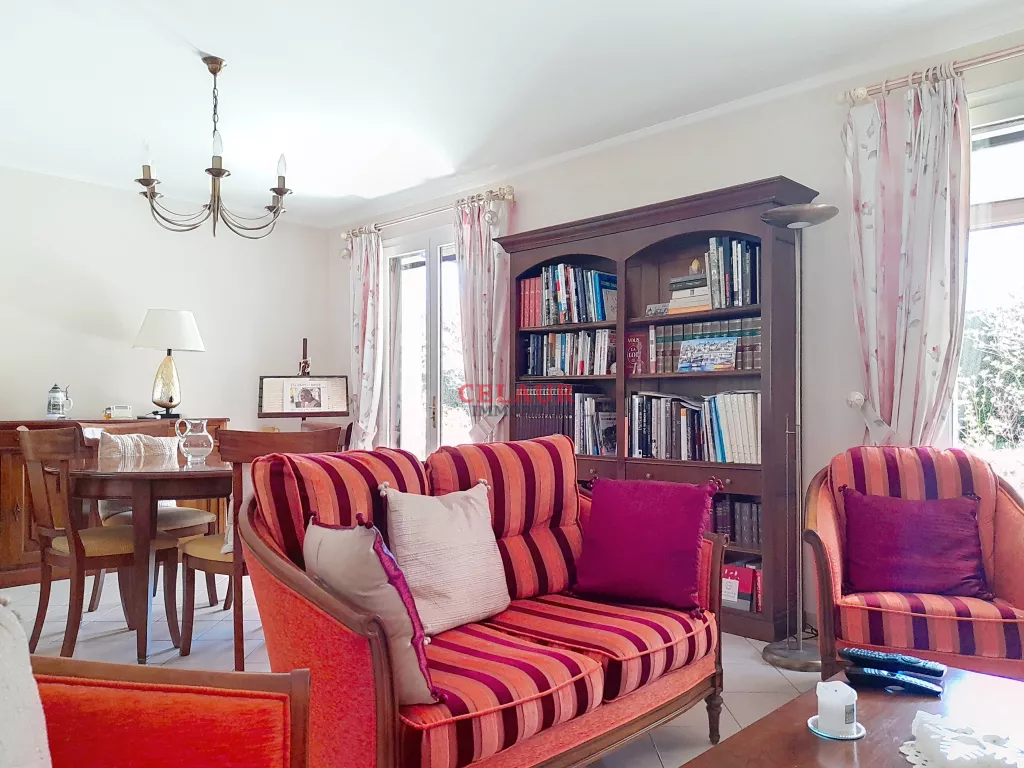 Maison familiale, proche commodités