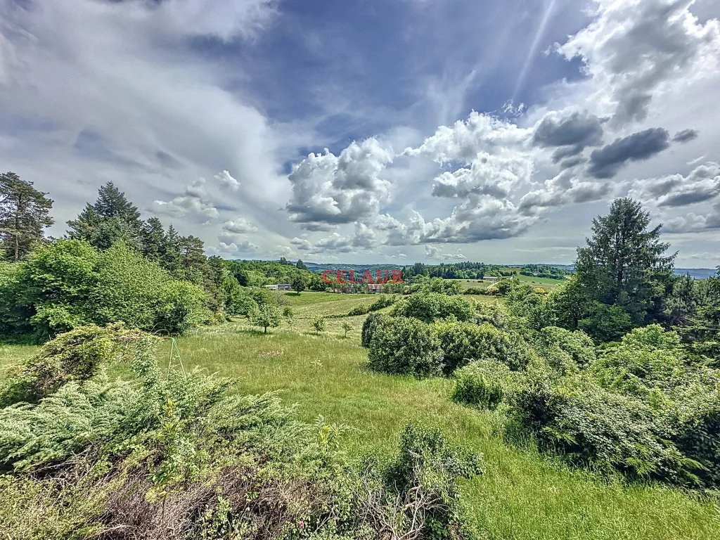 SPACIEUSE MAISON FAMILIALE AVEC VUE DEGAGEE