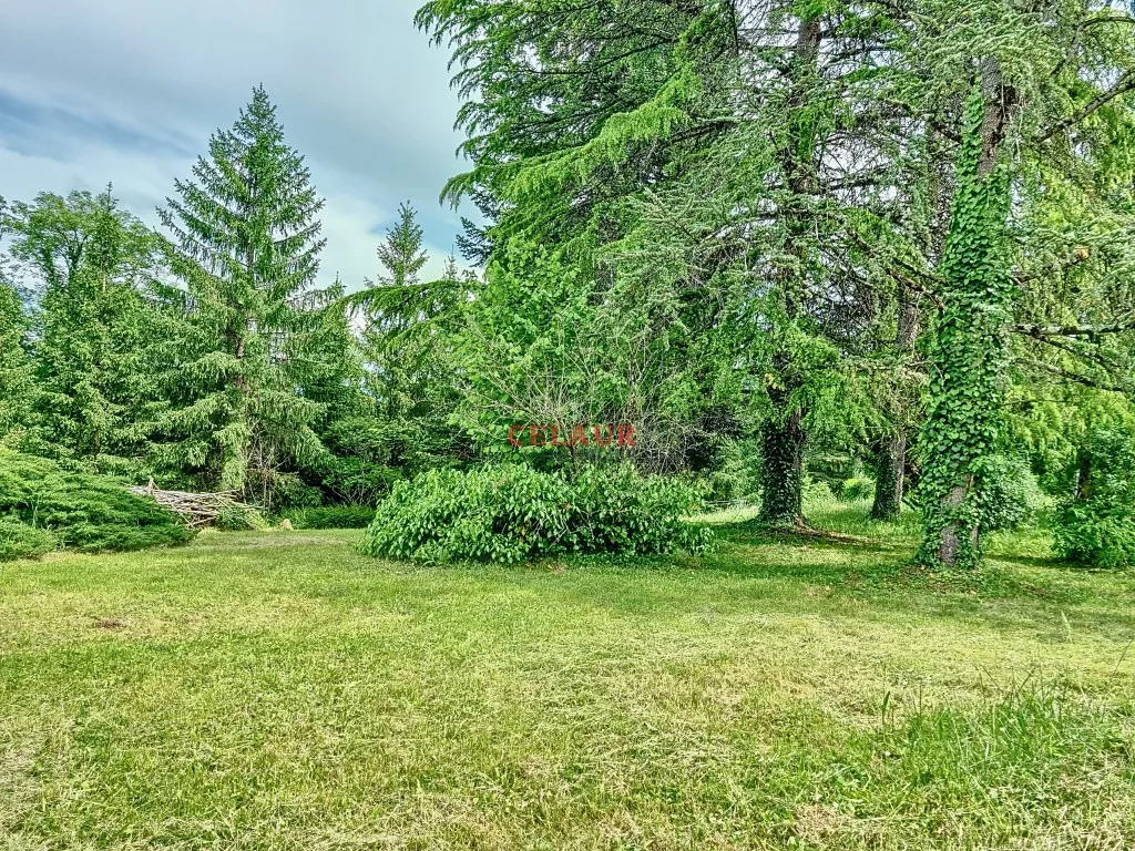 Dry stone villa with panoramic view.