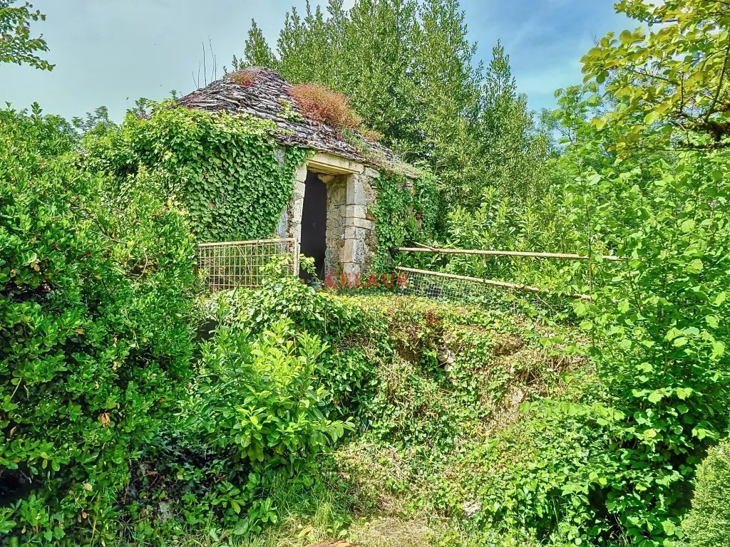 Dry stone villa with panoramic view.