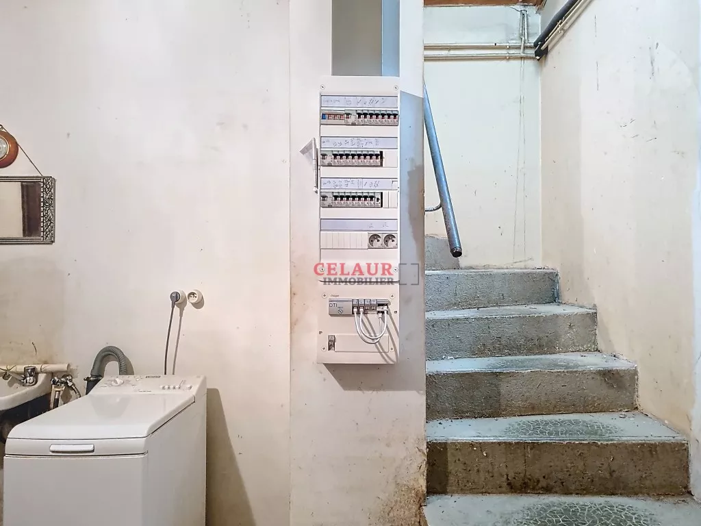 Dry stone villa with panoramic view.