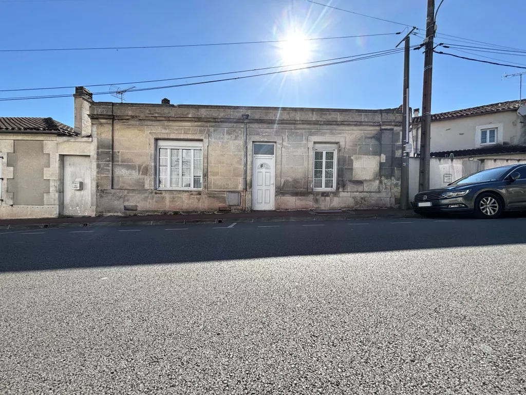 Maison de plain-pied au coeur de ville