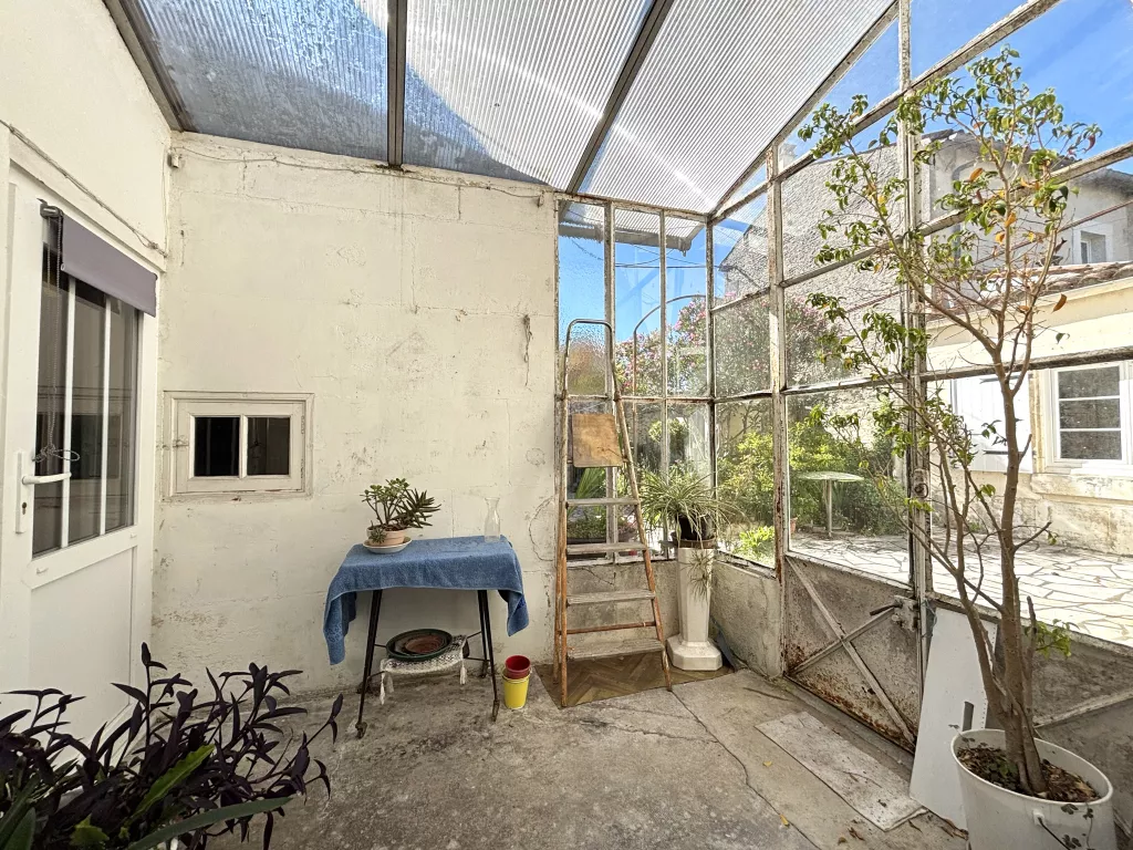 Maison de plain-pied au coeur de ville