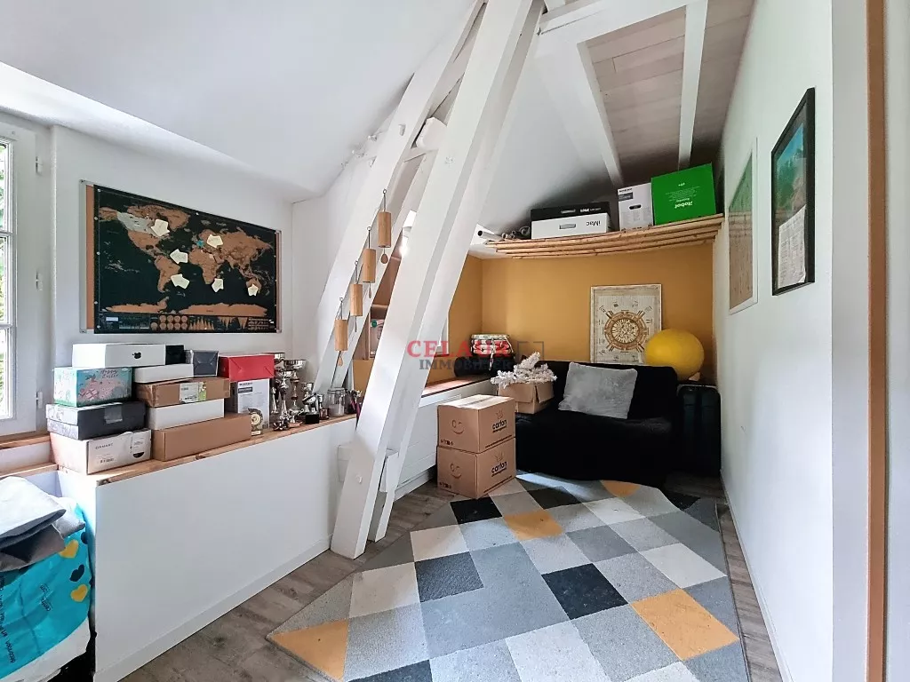 CHARACTER HOUSE ON THE EDGE OF THE DORDOGNE