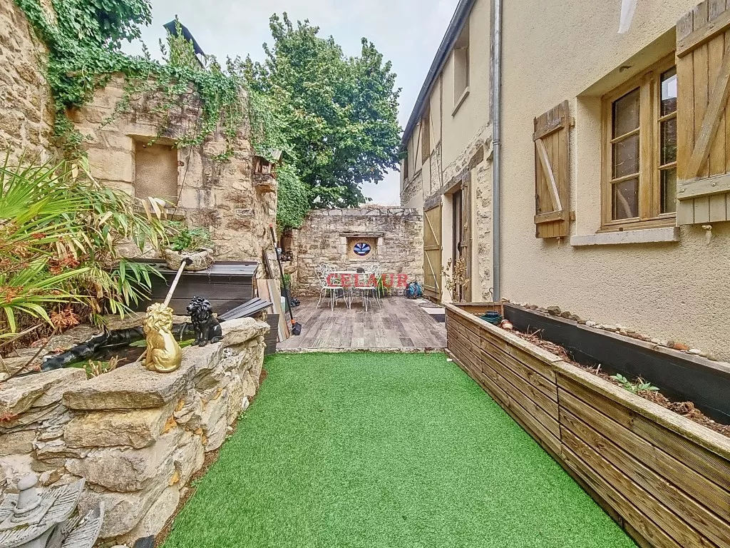 CHARACTER HOUSE ON THE EDGE OF THE DORDOGNE