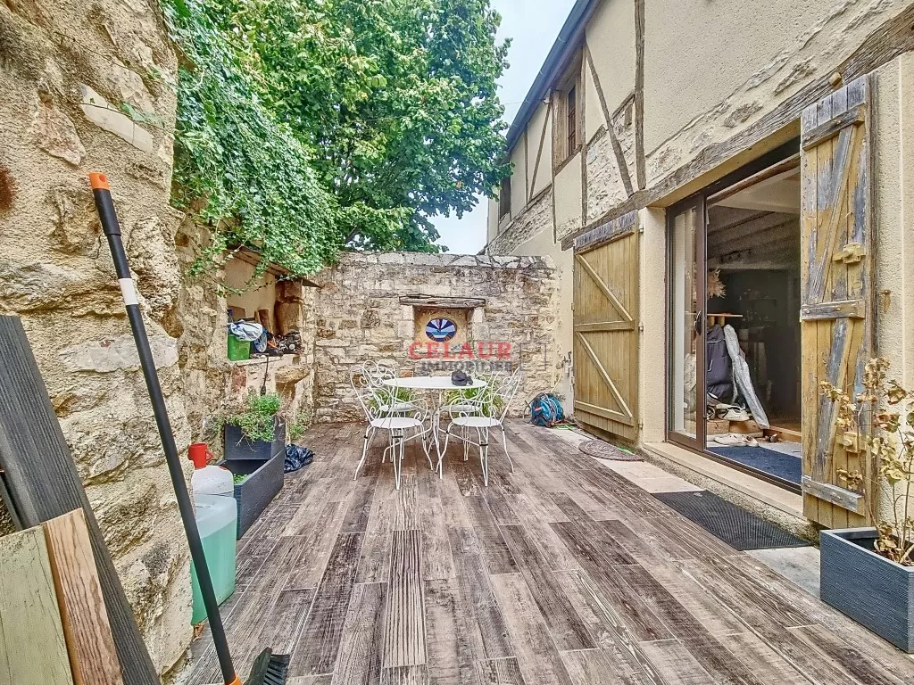 CHARACTER HOUSE ON THE EDGE OF THE DORDOGNE