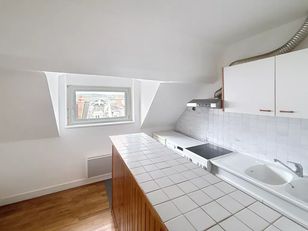 Appartement F2 idéalement situé