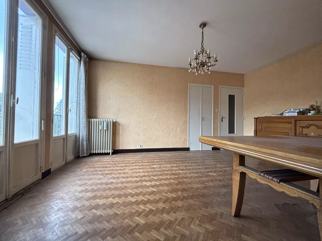 Appartement T3 lumineux à rénover