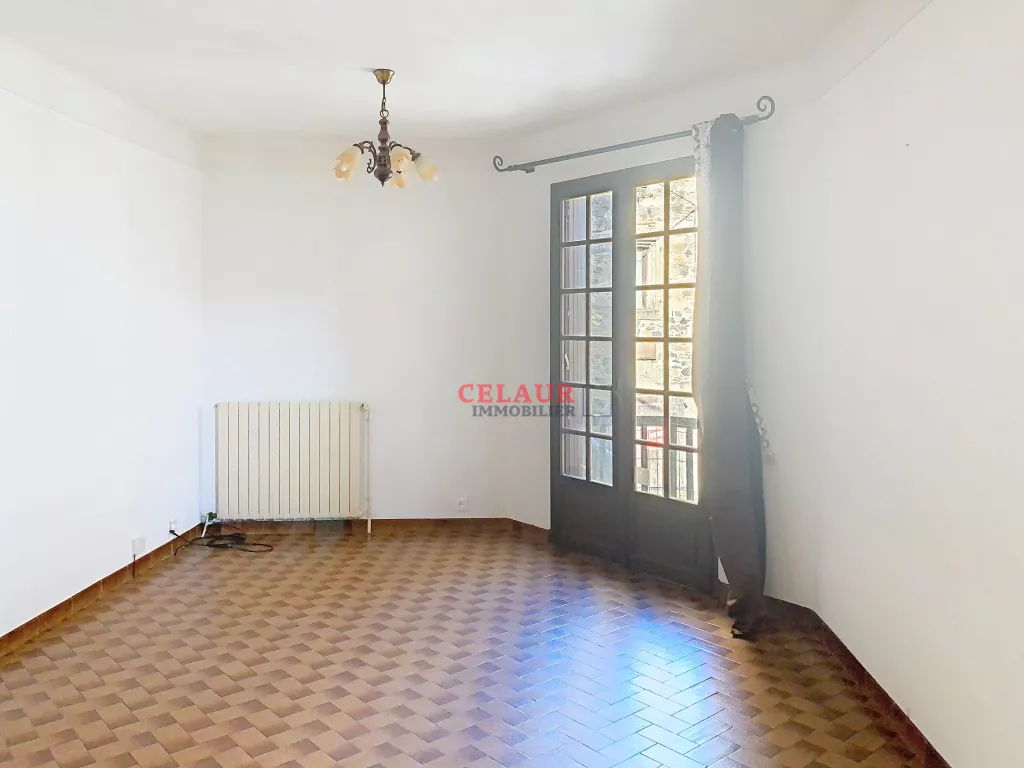 MAISON DE VILLE AVEC GARAGE DPE C