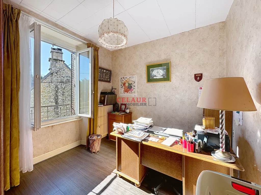 MAISON FAMILIALE AVEC JARDIN ARBORÉ À CLERGOUX