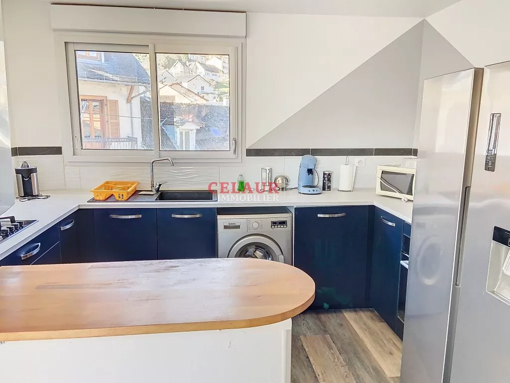 T3 MEUBLE LUMINEUX AVEC STATIONNEMENT