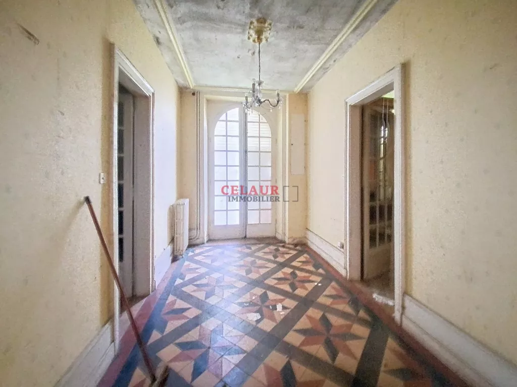 CHARMANTE PROPRIÉTÉ À RÉNOVER