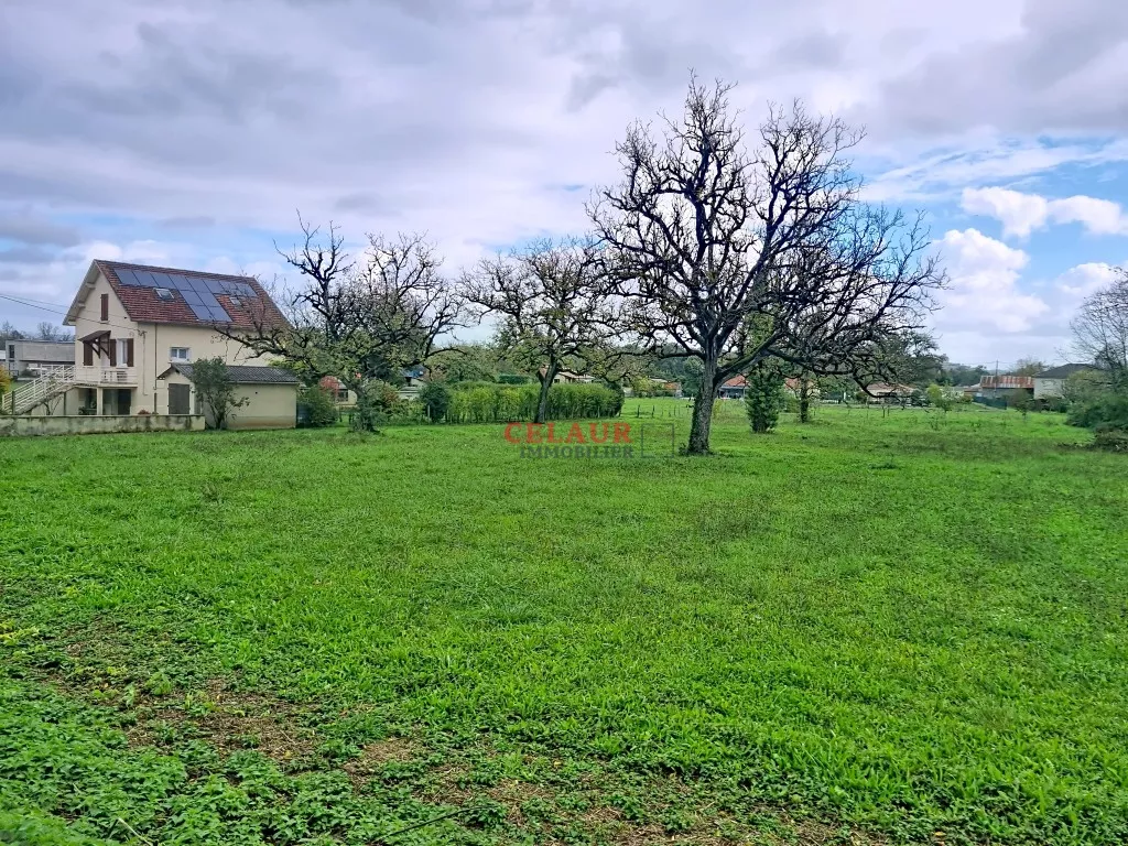 TERRAIN A BATIR TOUT COMMERCES