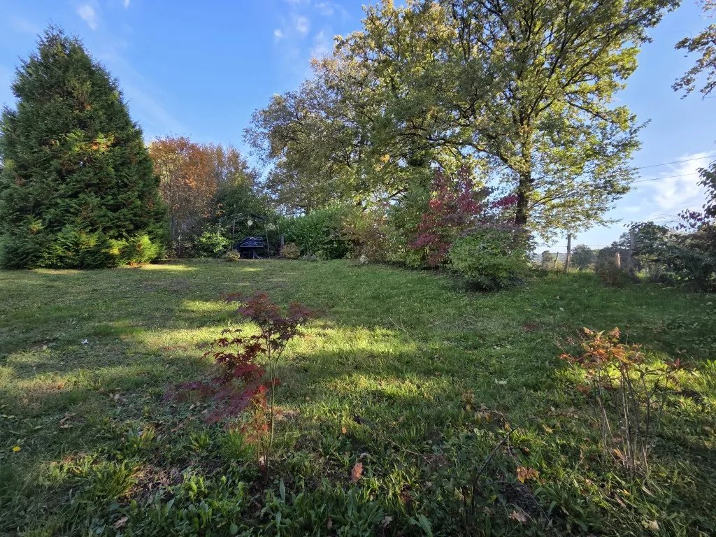 À DEUX PAS DE SEILHAC