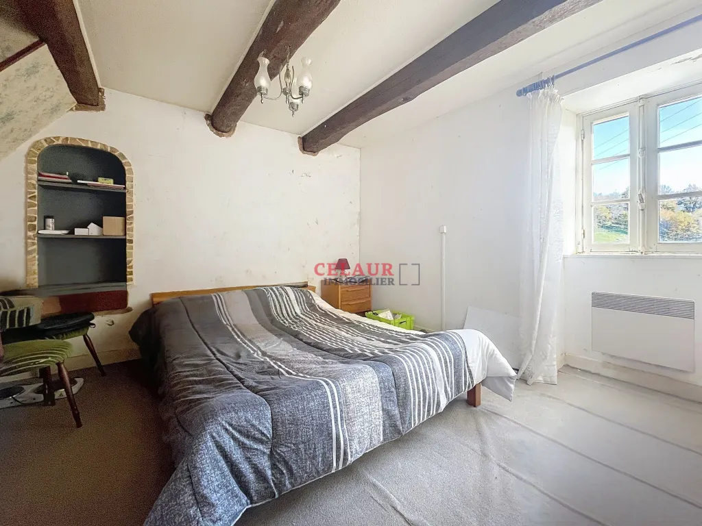 MAISON À RÉNOVER AVEC VUE DEGAGEE À LAGUENNE