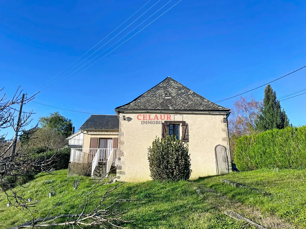 MAISON À RÉNOVER AVEC VUE DEGAGEE À LAGUENNE