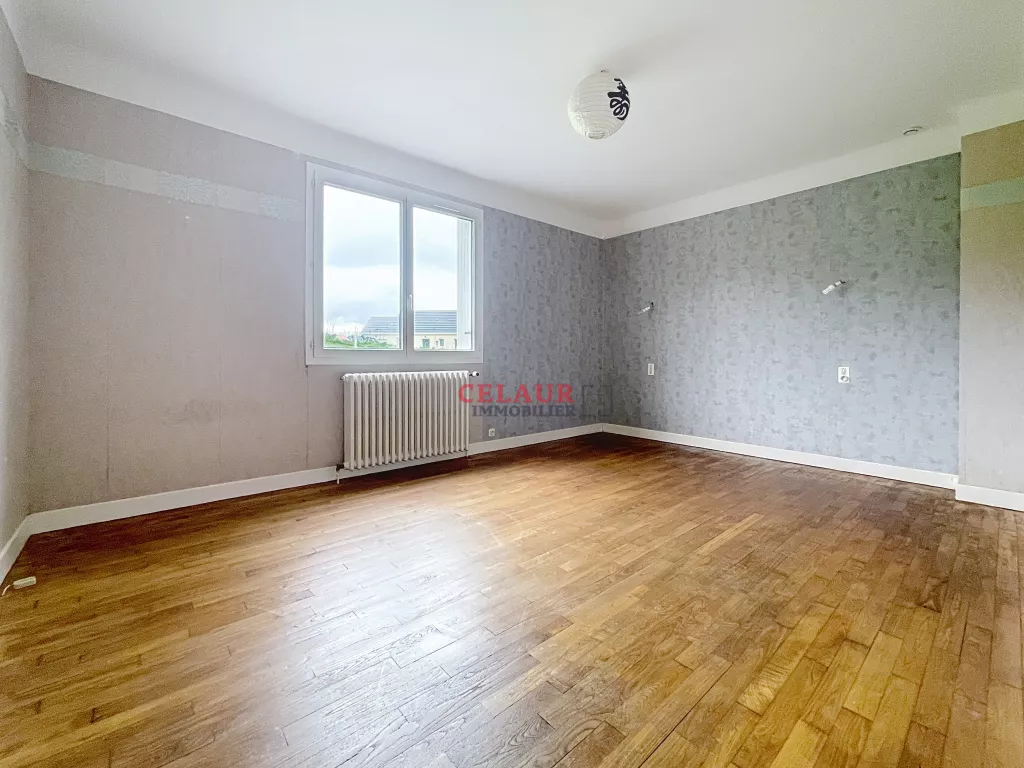 MAISON FAMILIALE 160 M² AVEC TERRAIN ET VUE DÉGAGÉE