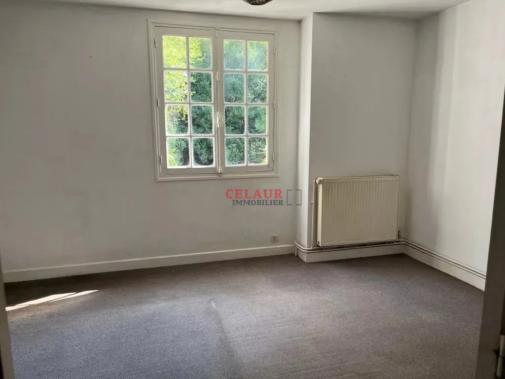 MAISON SANS VOISIN PROCHE CENTRE ARGENTAT