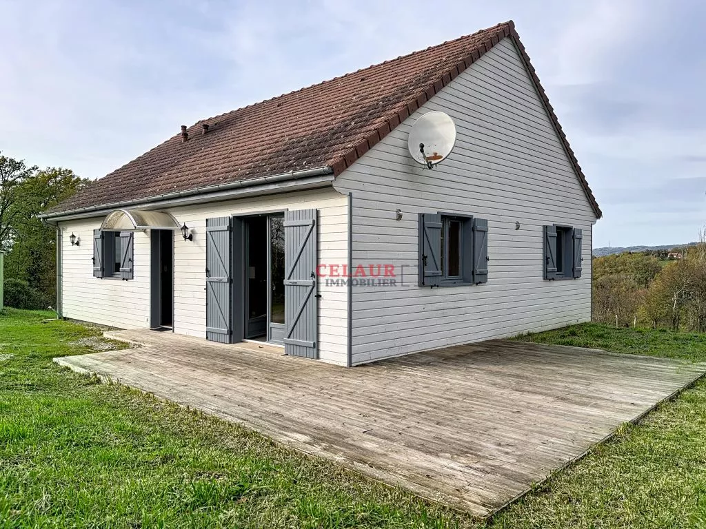 PLAIN PIED A OSSATURE BOIS SUR 1566 M² DE TERRAIN