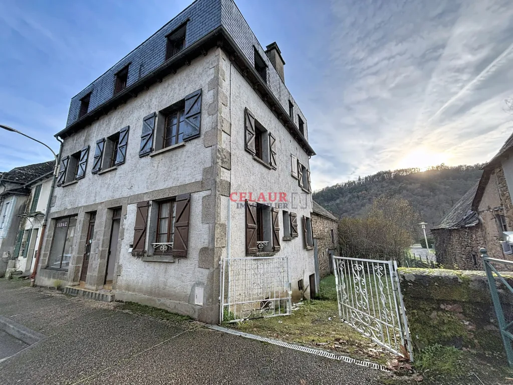 vue de c&ocirc;t&eacute;