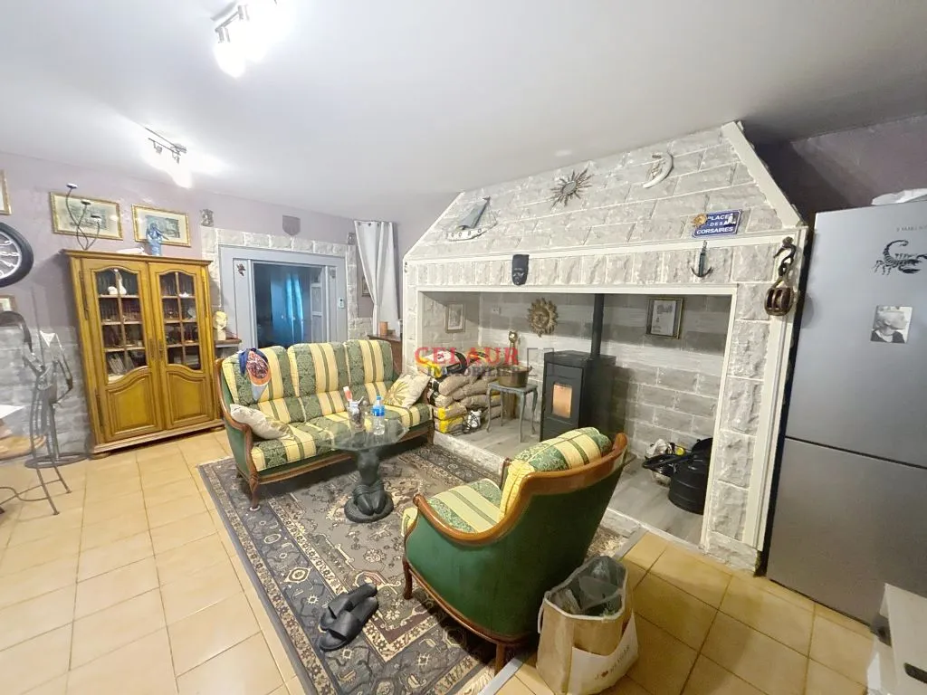 SMALL HABITABLE HOUSE ON 2400 M&sup2; OF LAND