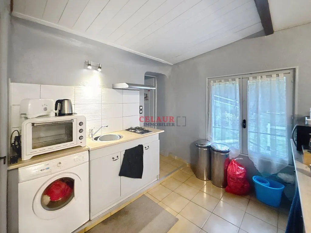 SMALL HABITABLE HOUSE ON 2400 M&sup2; OF LAND