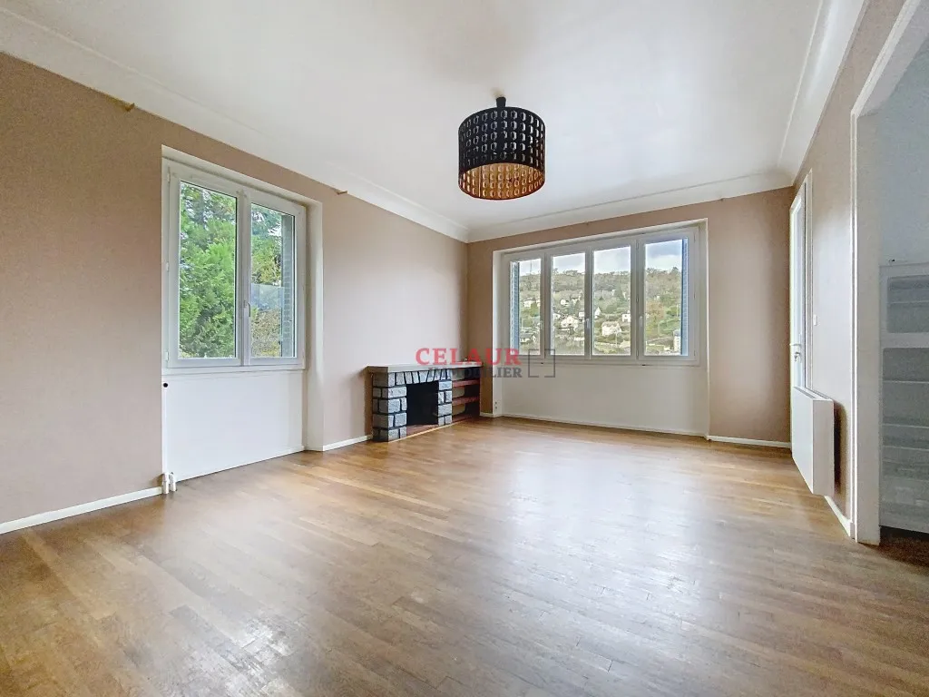 T1 BIS AVEC BALCON ET GARAGE