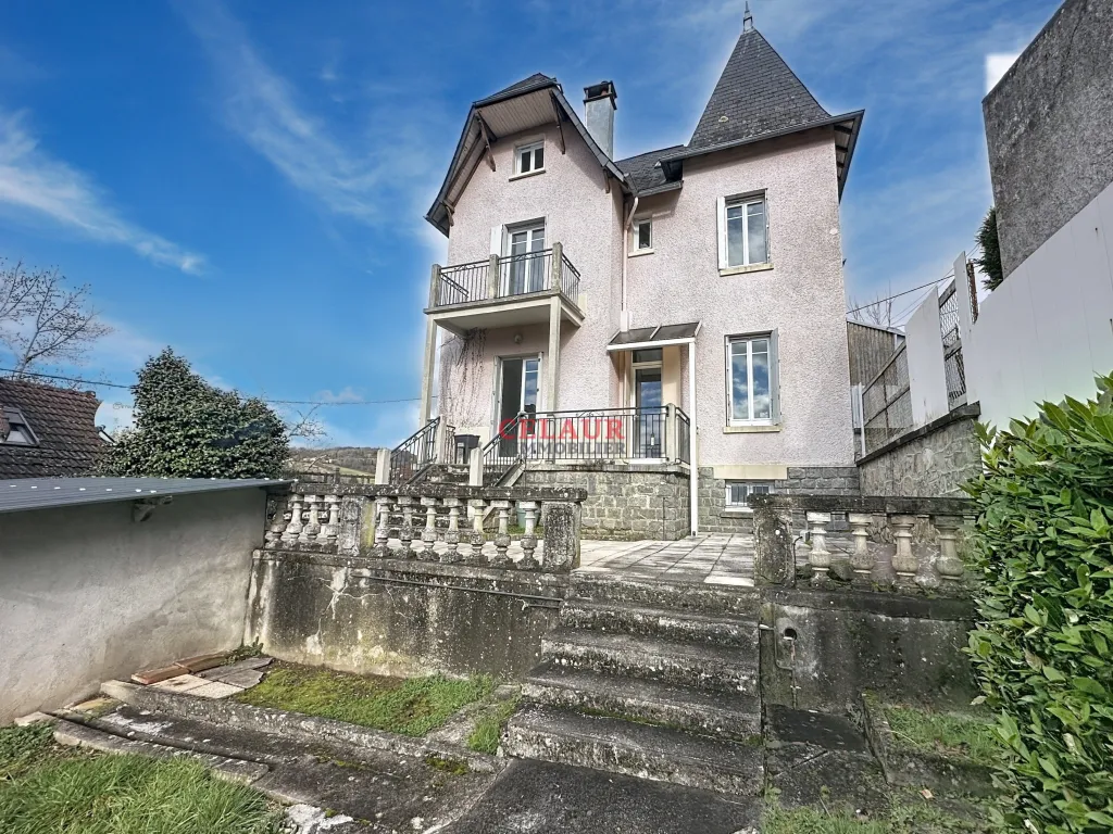 MAISON DE CARACT&Egrave;RE AVEC VUE