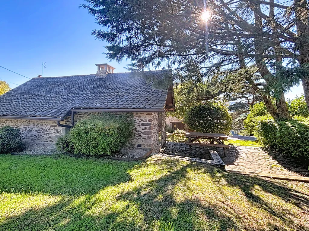 Tr&egrave;s belle long&egrave;re